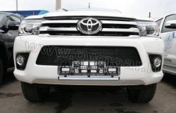     Toyota HiLux 8